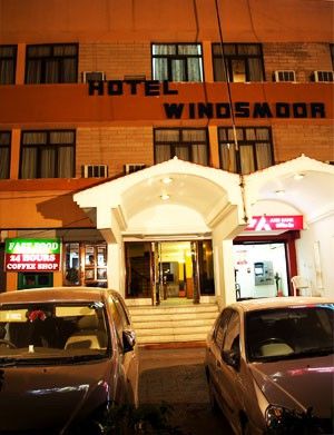 Hotel Windsmoor Parwanoo Extérieur photo
